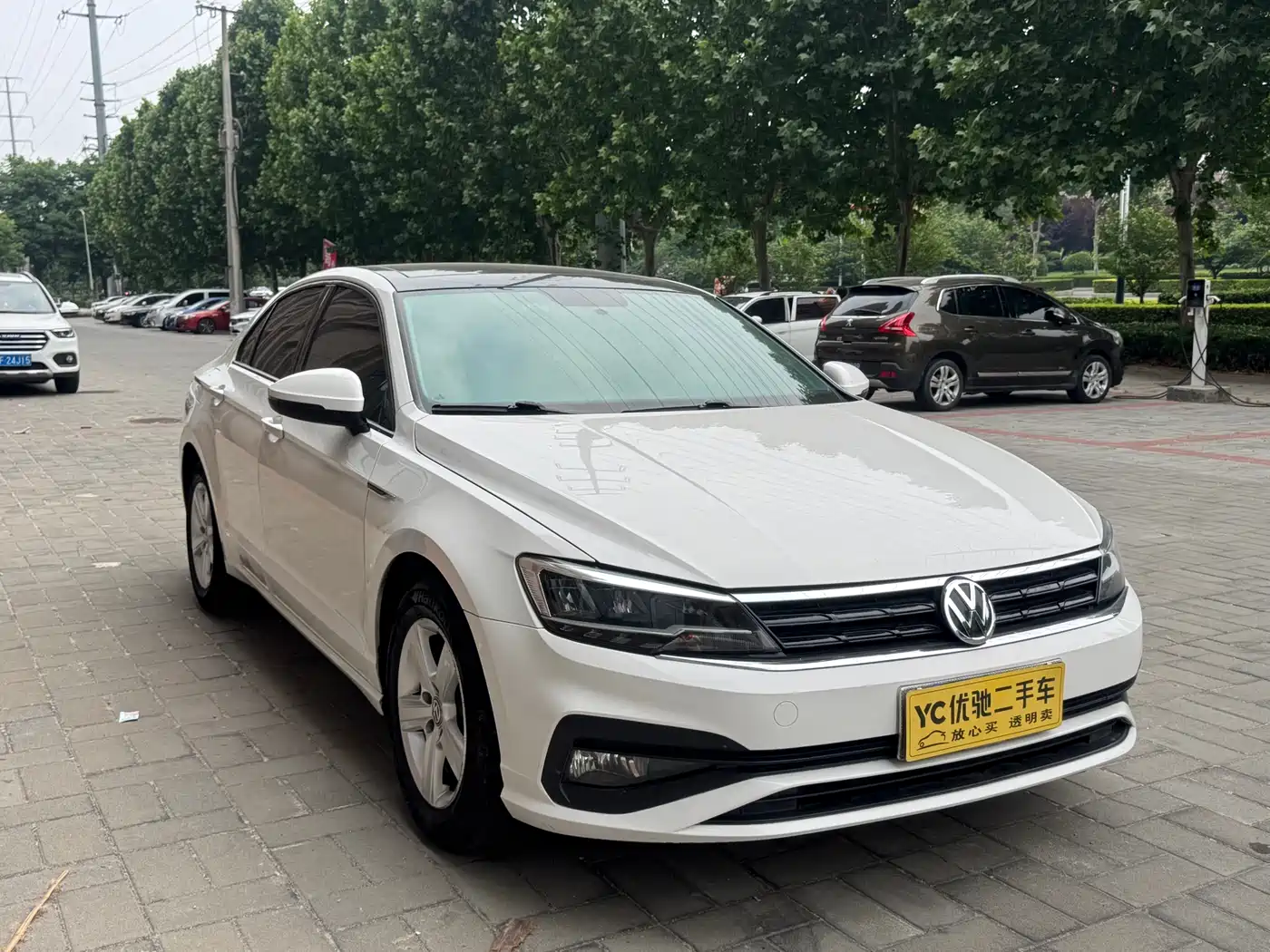 Volkswagen Lamando 2021 230TSI DSG Fashion Edition фото 3