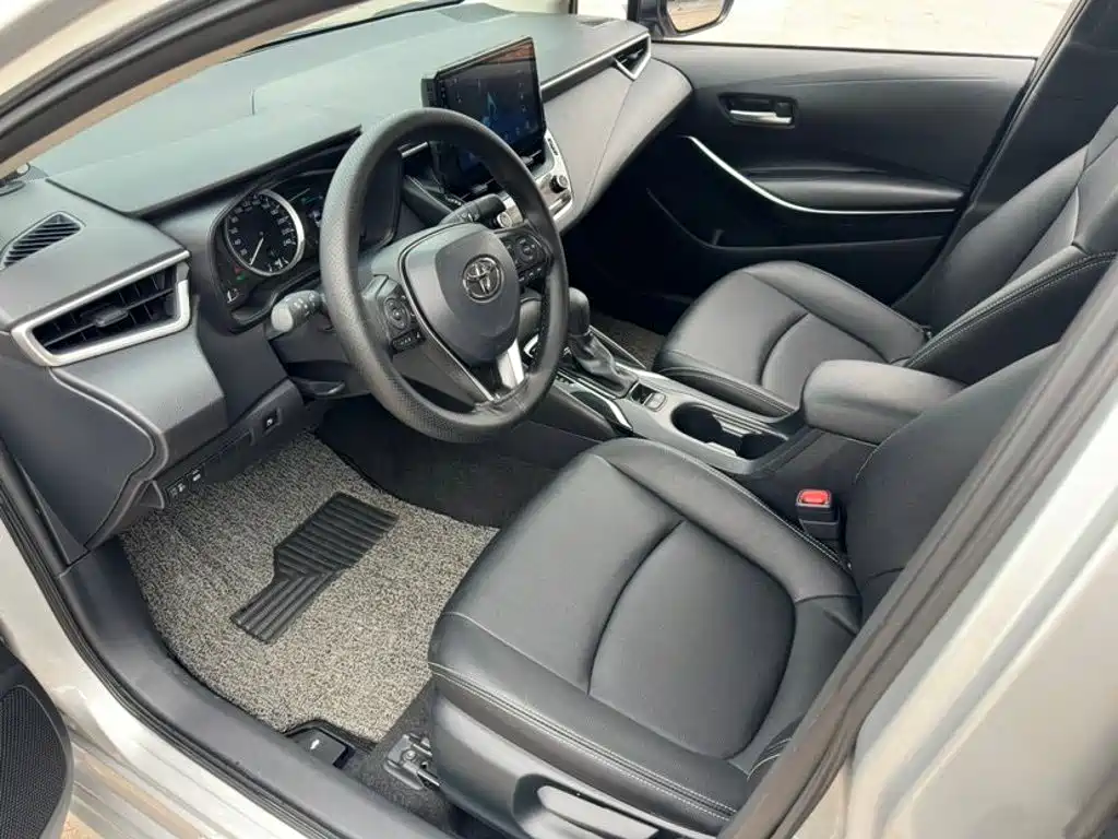 Photo 7 - Toyota Corolla