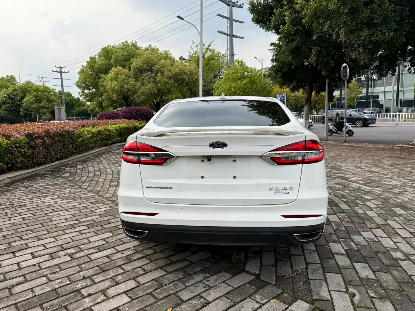 FORD MONDEO