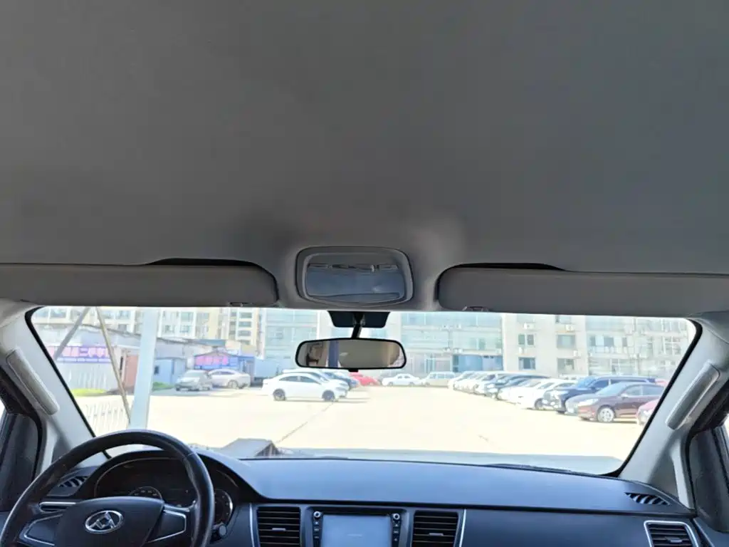 SAIC Maxus Maxus G10 2015 2014 Model Year 2.0T Auto Elite