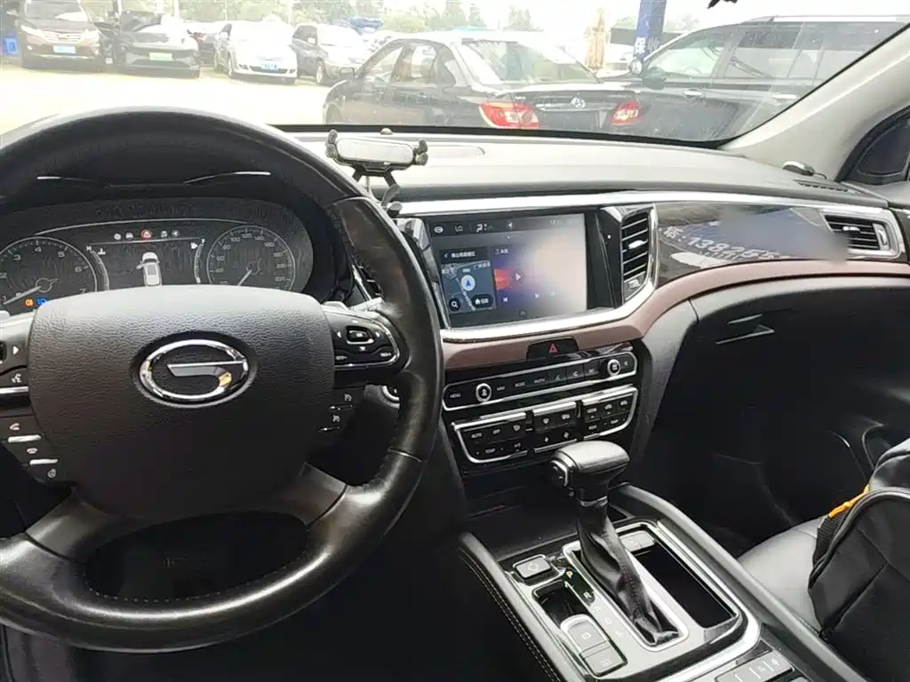 GAC Trumpchi Trumpchi GS8 2017 320T 2WD Luxury Smart Connect (7-seater) фото 10
