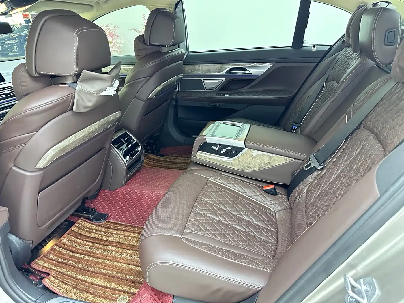 BMW 7 Series 2021 Model 740Li Leading M Sport Package фото 13