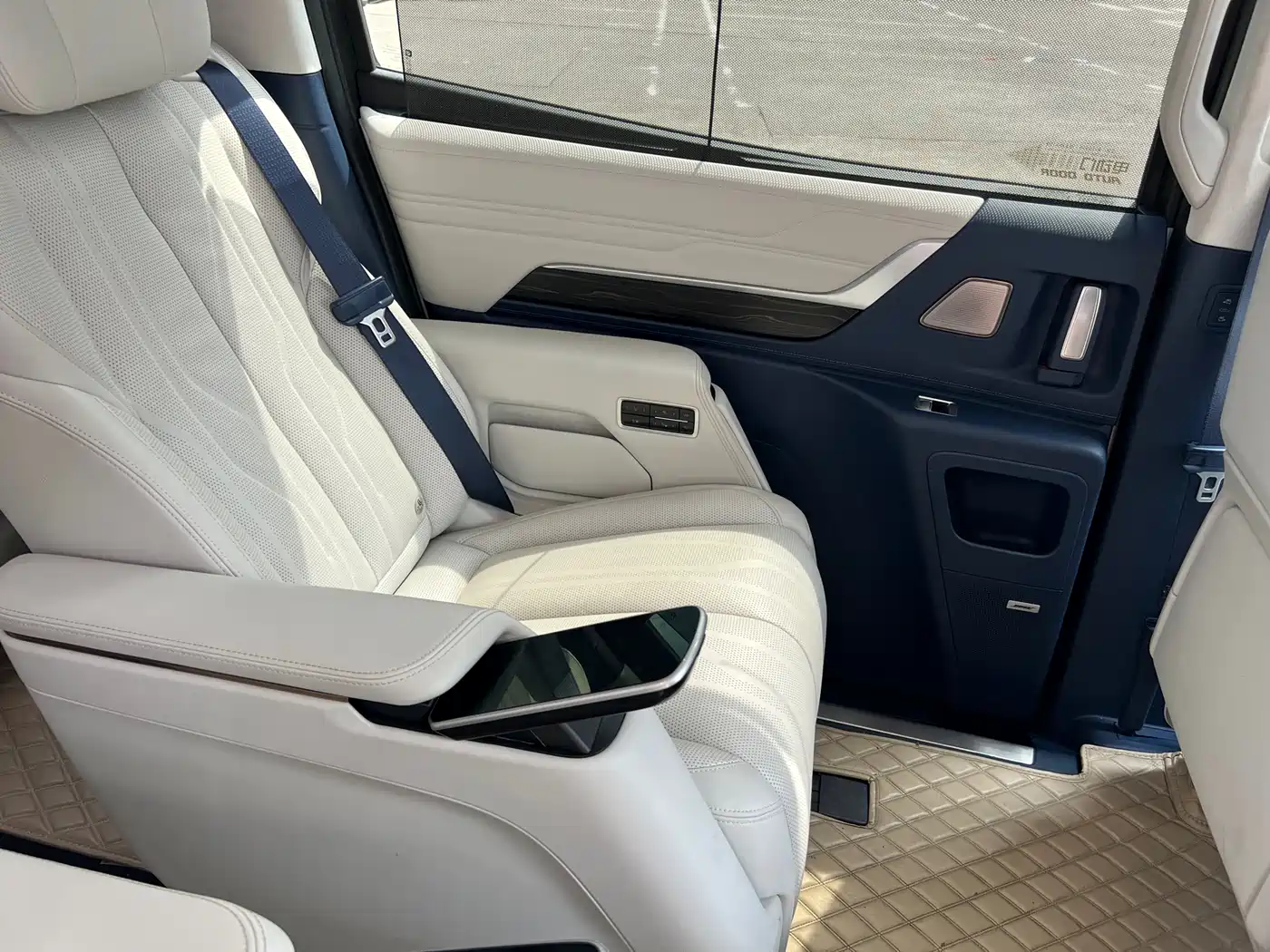 Buick Century 2023 2.0T 6-Seat World Edition фото 29