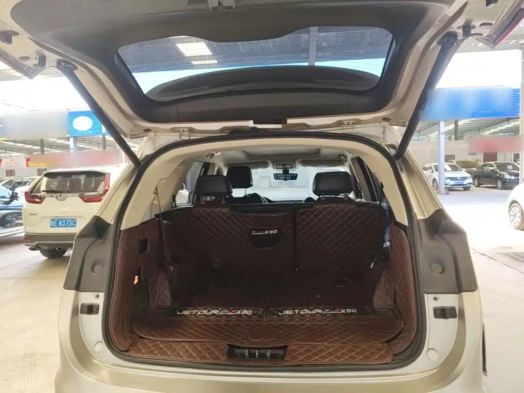 Jetour X90 2019 2019 1.5T Auto Luxury 6-seater China V