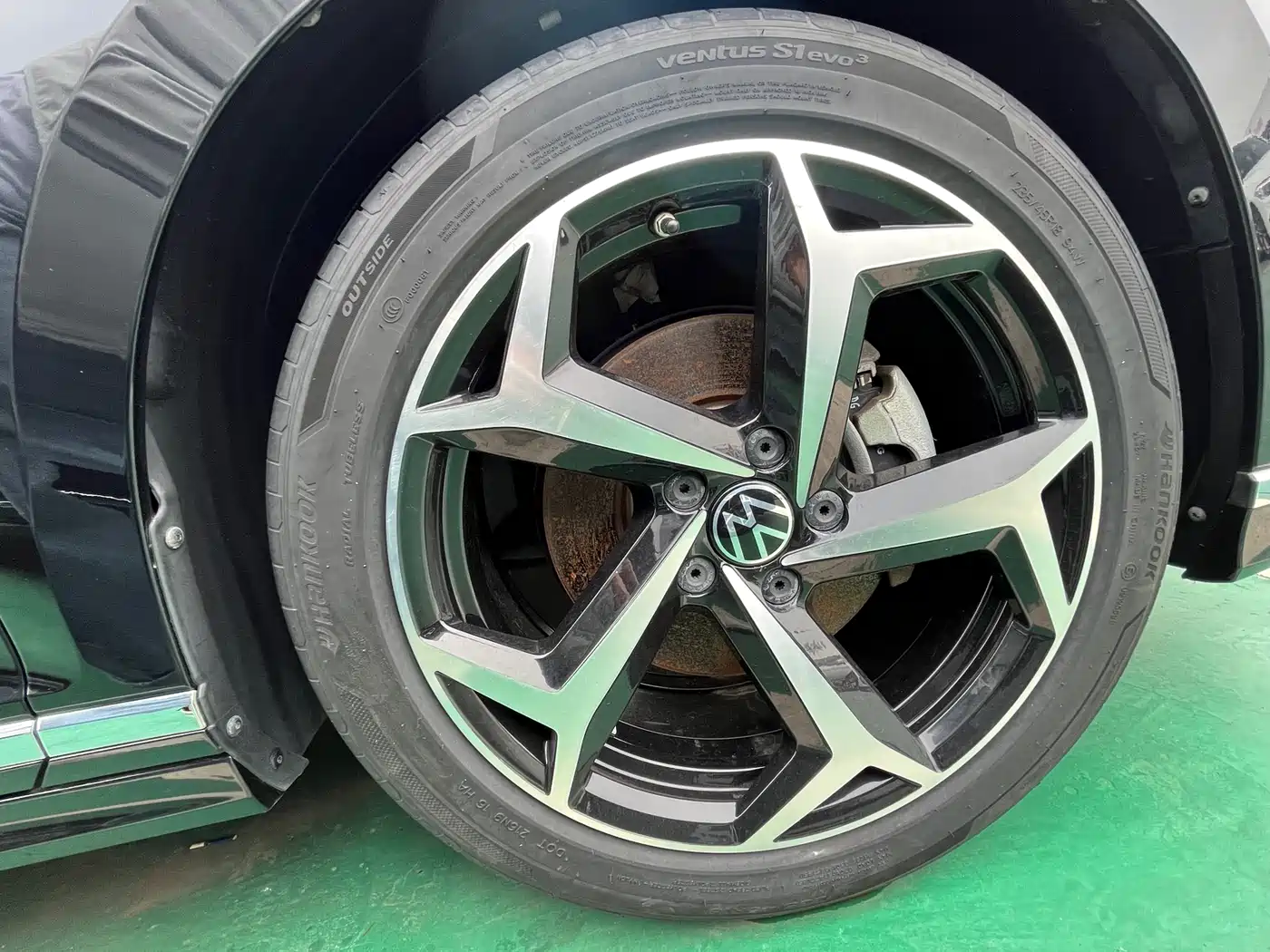 Volkswagen Magotan 2023 Model 2 Million Commemorative Edition 330TSI DSG Luxury фото 19
