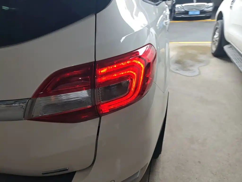 Ford Everest 2018 2017 2.0T Gasoline Automatic 4WD Luxury Edition 5-Seater