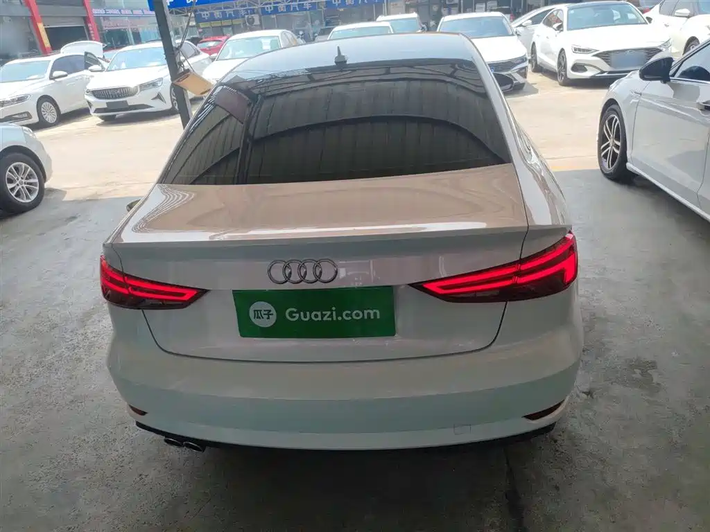 Audi A3 2018 30th Anniversary Limousine 35 TFSI Progressive фото 6