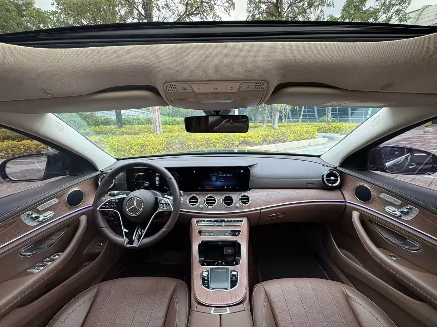 Mercedes-Benz E-Class 2023 E 300 L Fashion фото 7