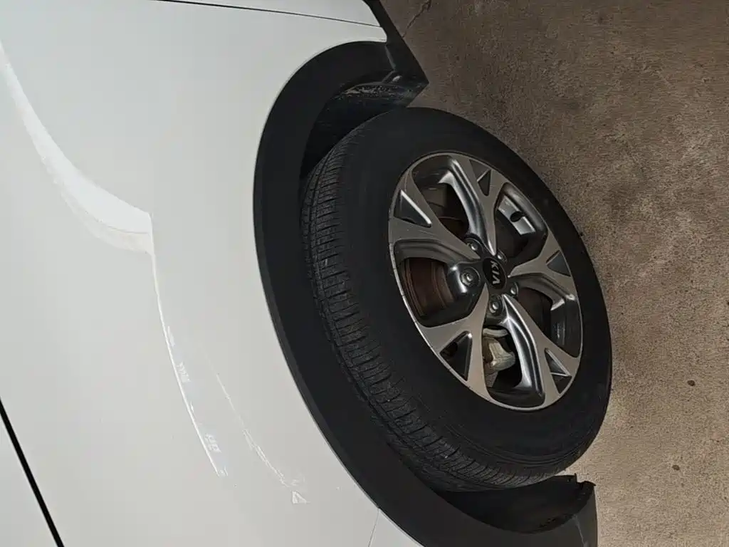 Kia KX3 Smart Run 2015 2015 1.6L Automatic 2WD DLX