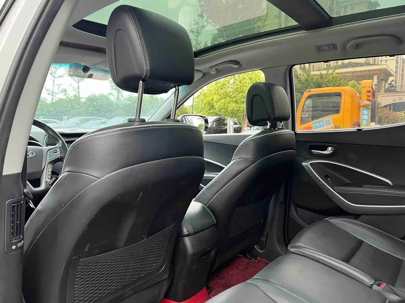 Hyundai Santa Fe 2017 2.4L Automatic 2WD Intelligent 5-Seater фото 10