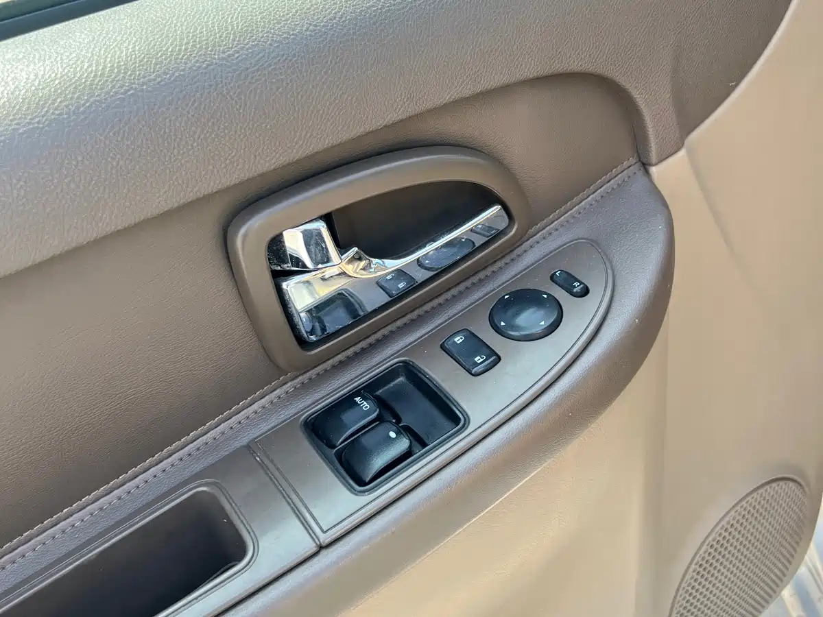 Buick GL8 2013 2.4L Comfort Edition фото 10