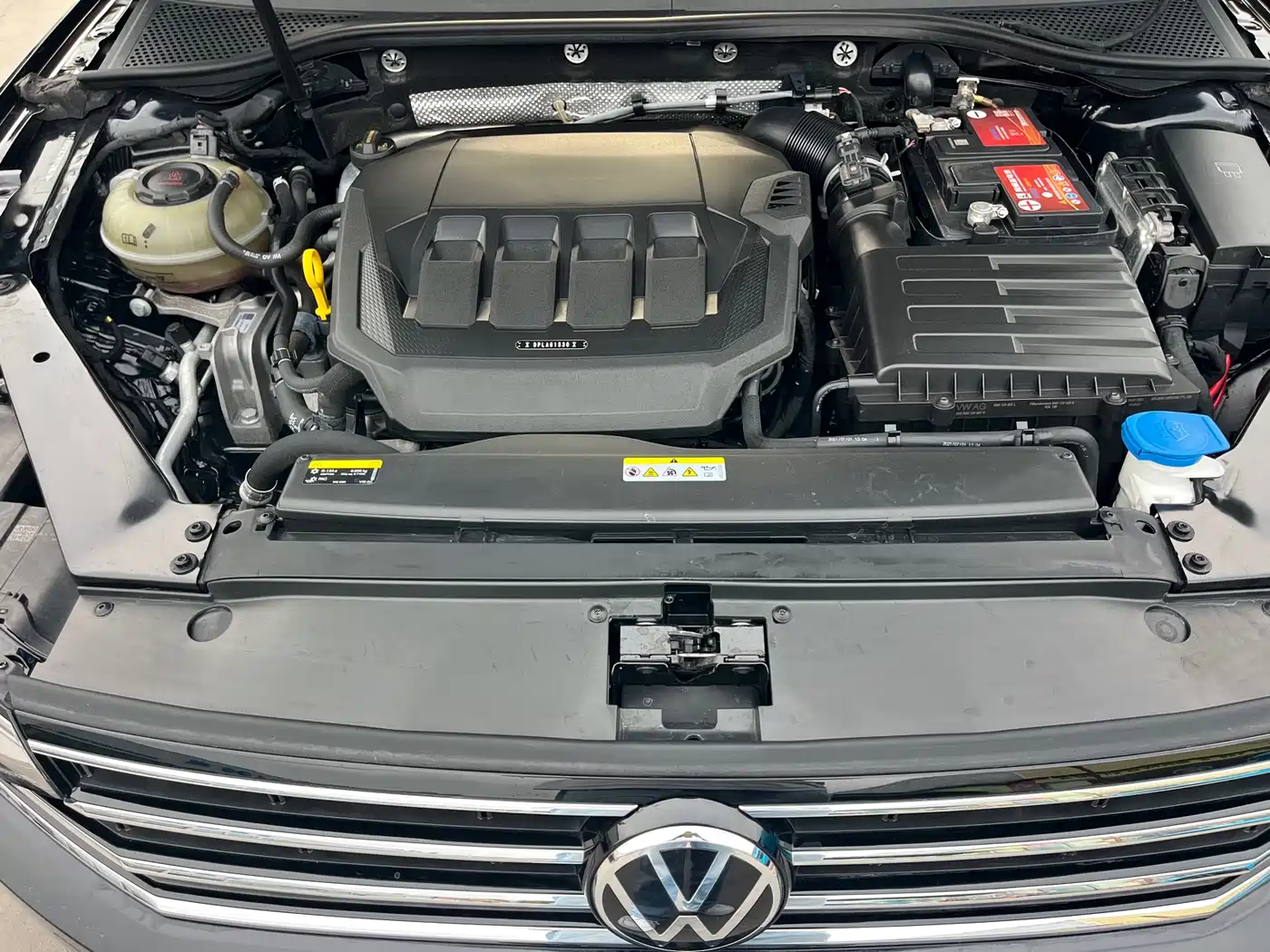 Volkswagen Magotan 2021 330TSI DSG 30th Anniversary Edition фото 15