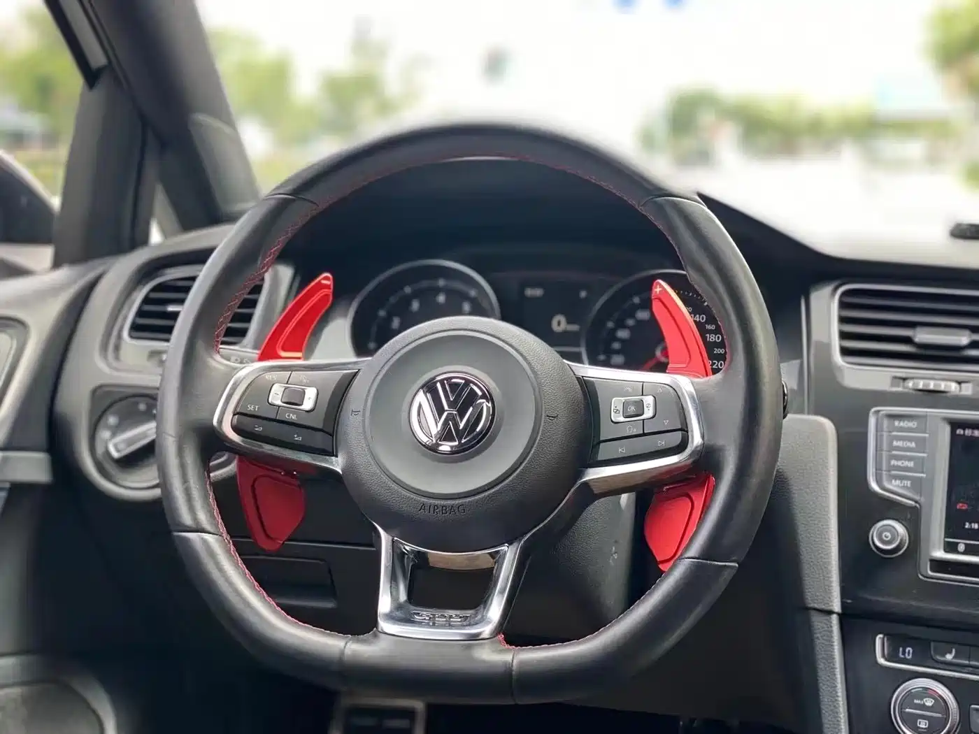 Volkswagen Golf GTI 2016 2.0TSI GTI фото 6