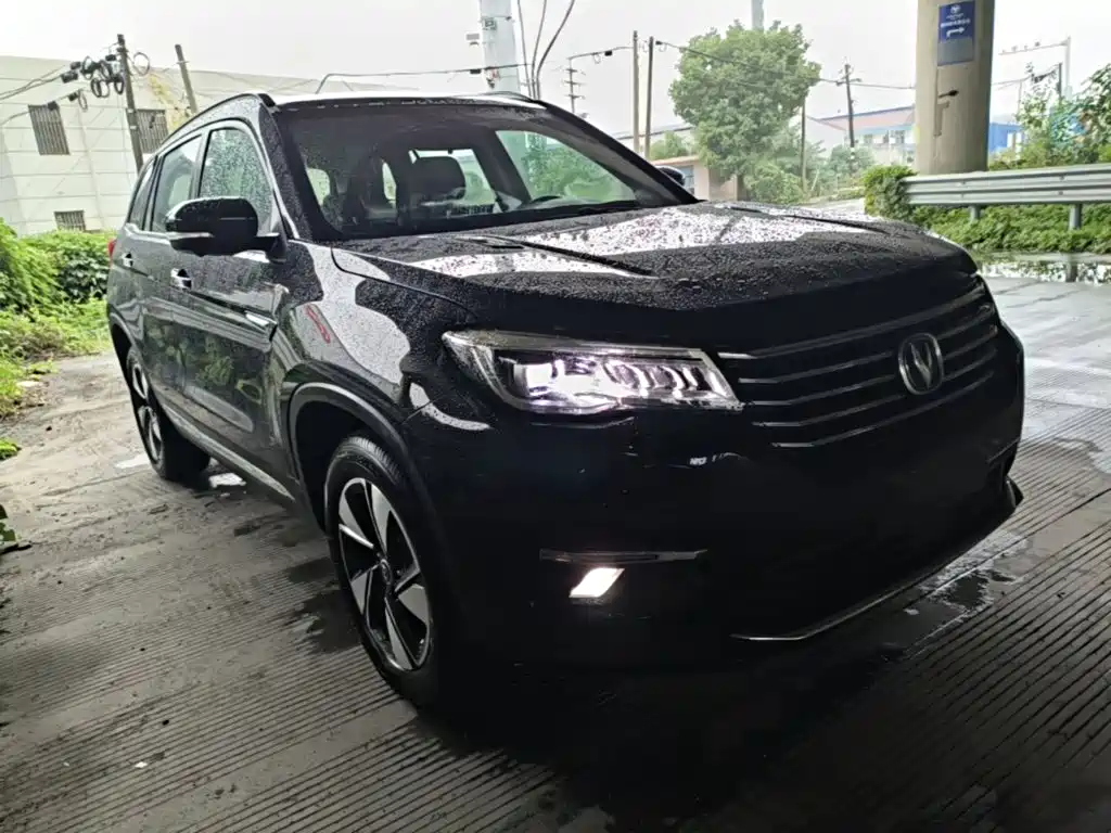 Фото 4 - Changan CS75