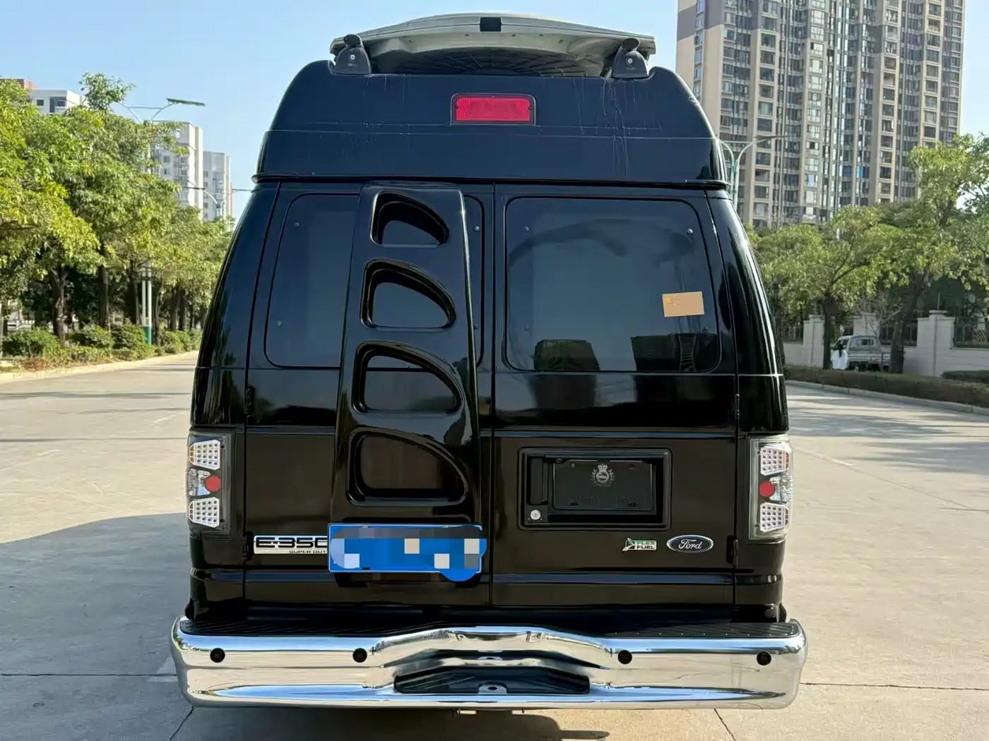 Ford E350 2011 5.4L Standard Yacht Edition фото 5
