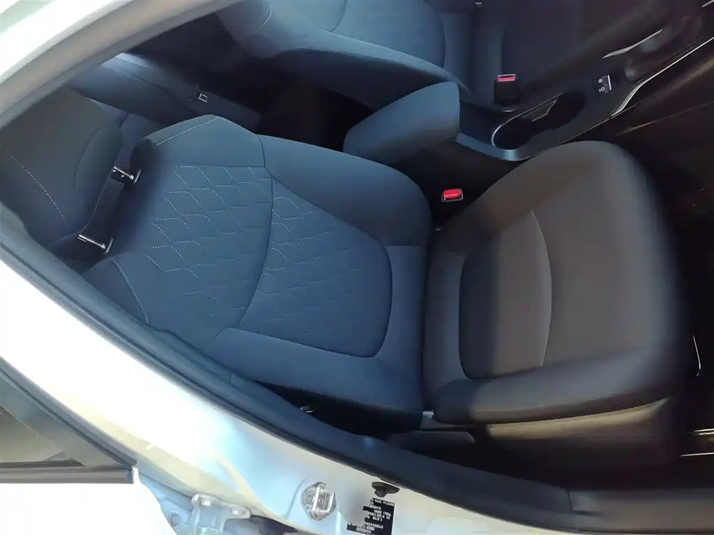 Toyota Corolla 2021 Hybrid 1.8L E-CVT Pioneer Edition фото 18
