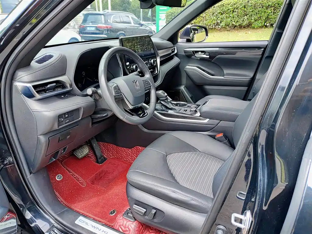 Toyota Crown Kluger 2022 2.0T 4WD Dynamic Edition фото 7