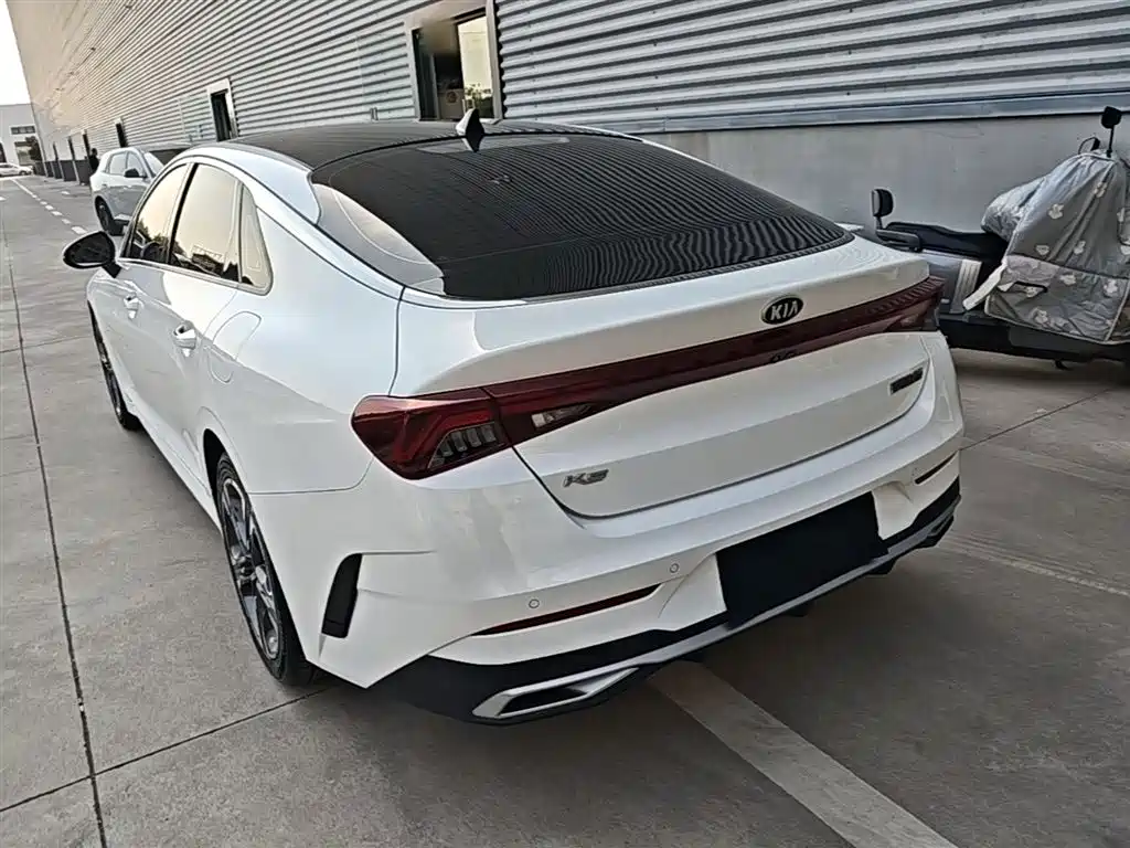 Kia K5 2020 270T CVVD Luxury Tech Version фото 5