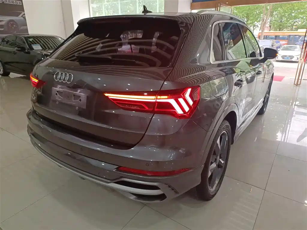 Audi Q3 2021 35 TFSI Fashion Sport фото 7