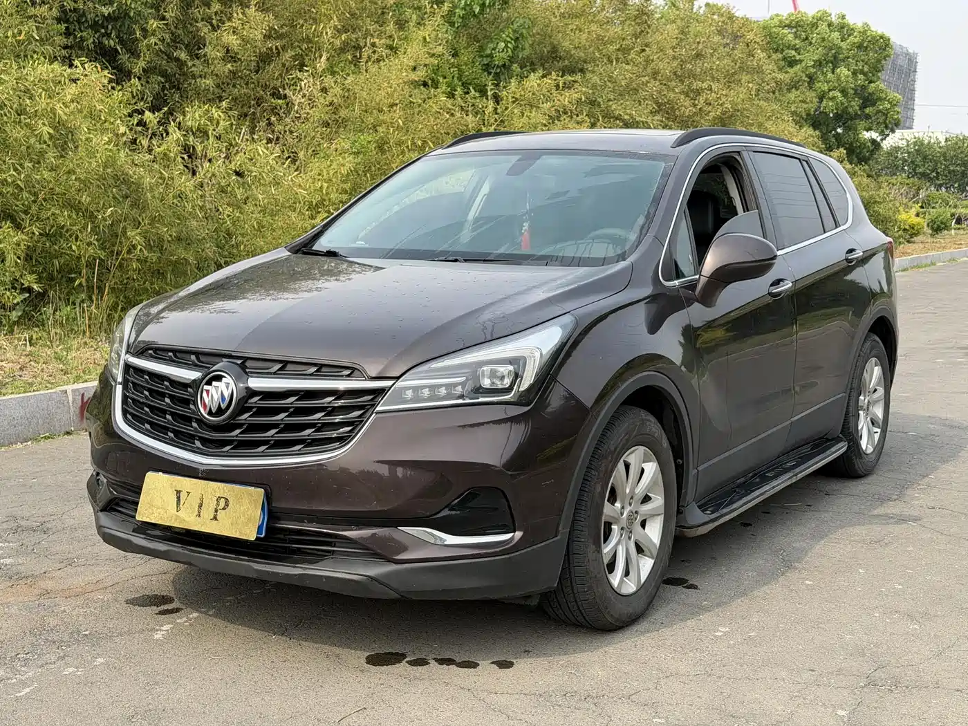 Buick Envision Plus 2020 20T FWD Leading