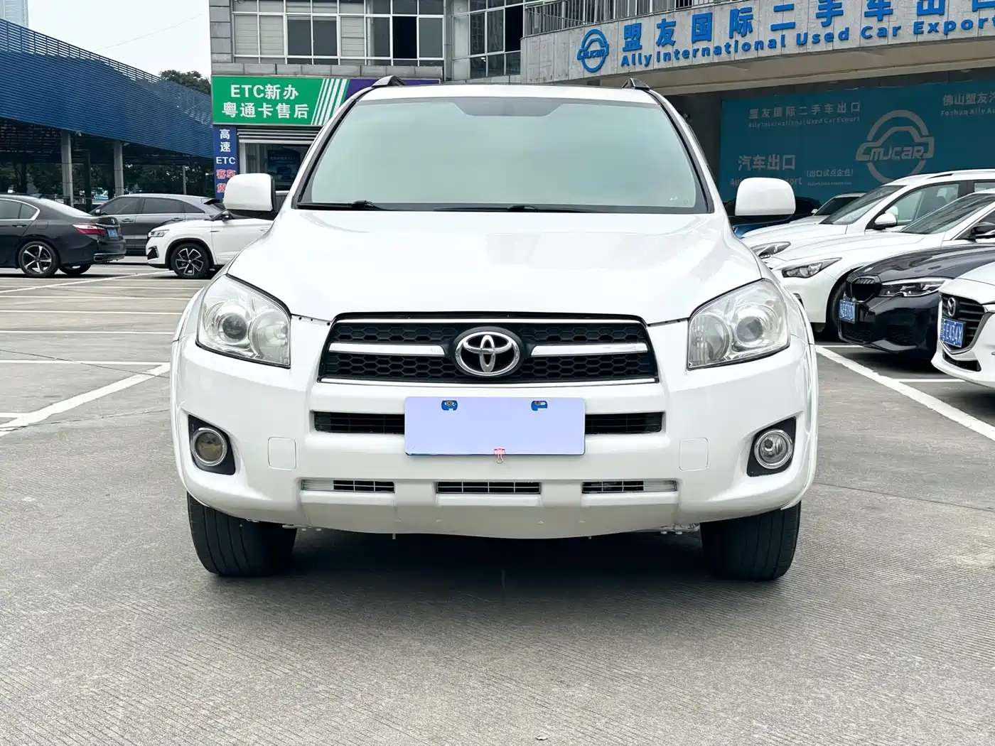 Toyota RAV4 Rongfang 2009 2.4L Automatic Luxury Navigation Edition фото 2