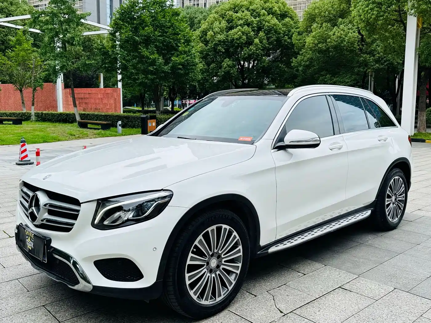 Mercedes-Benz GLC 2017 GLC 200 4MATIC