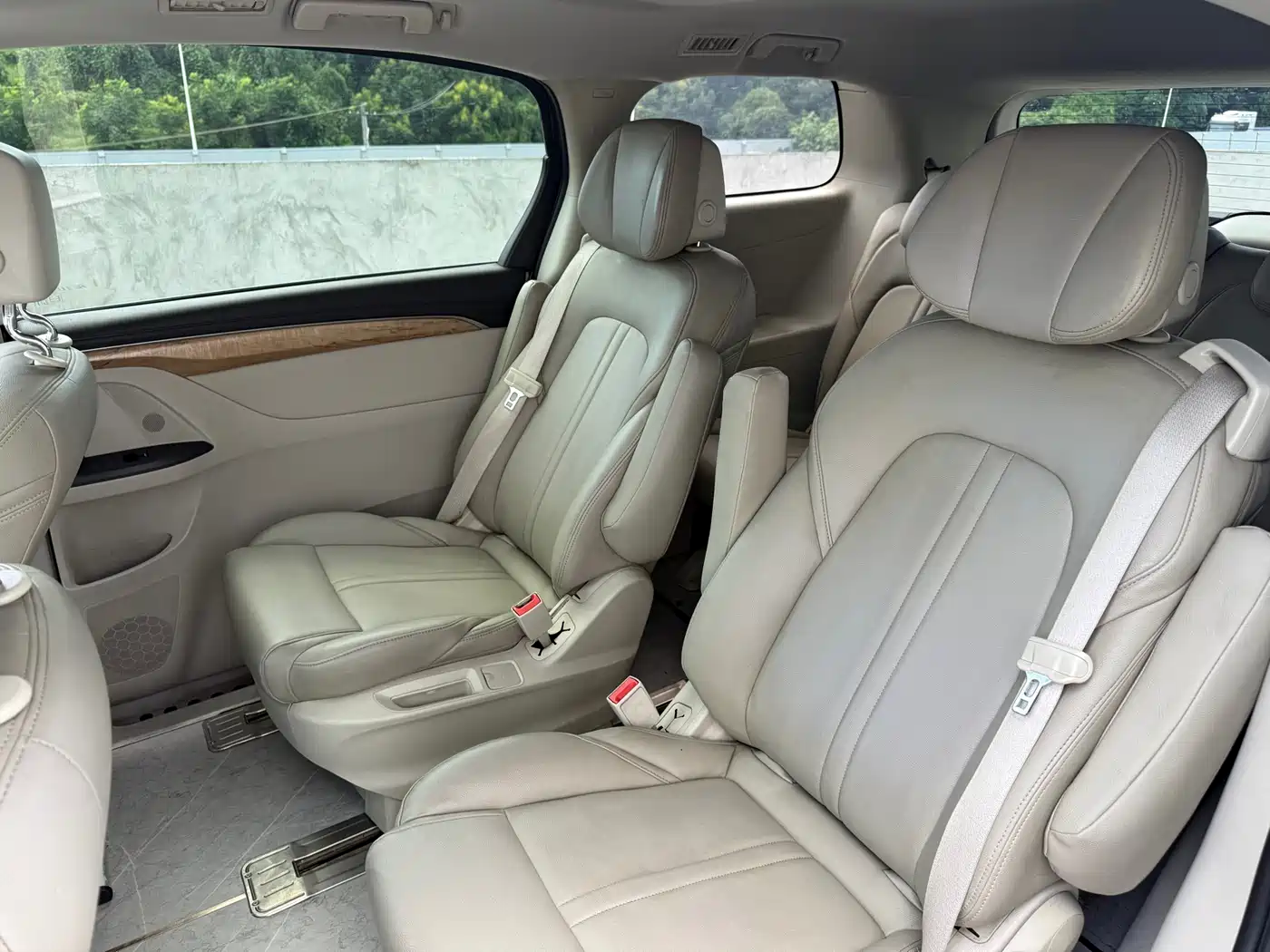 Buick GL8 2018 ES 28T Comfort Type China VI фото 8