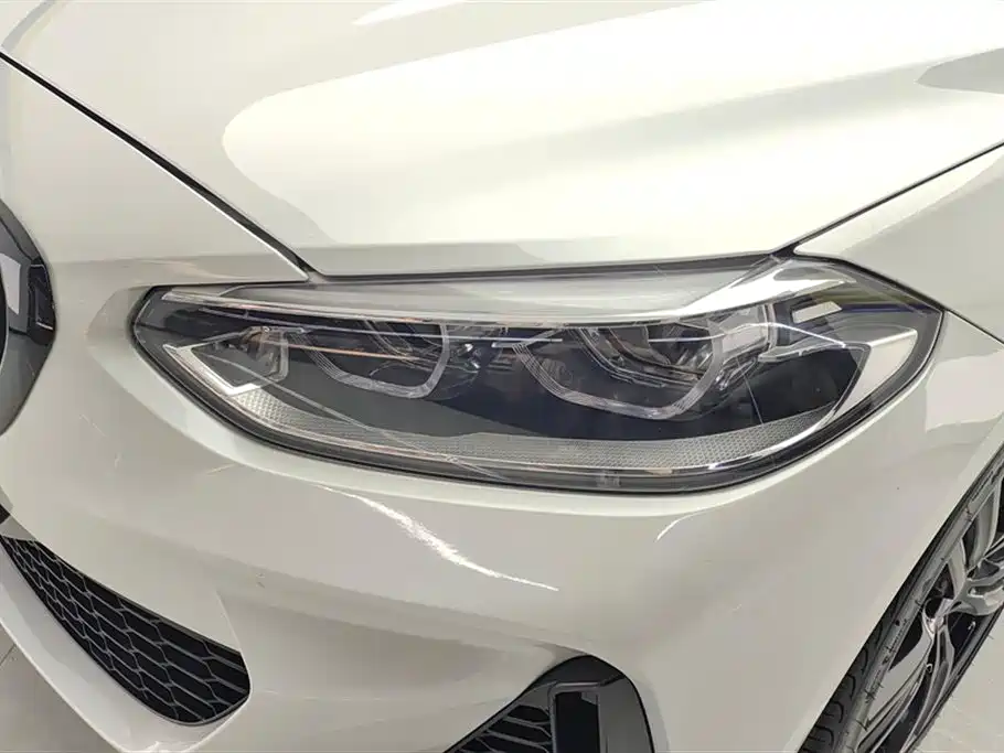 BMW 1 Series 2022 125i M Sport Shadow Edition фото 5