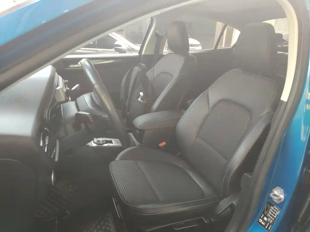 Фото 7 - Ford Focus