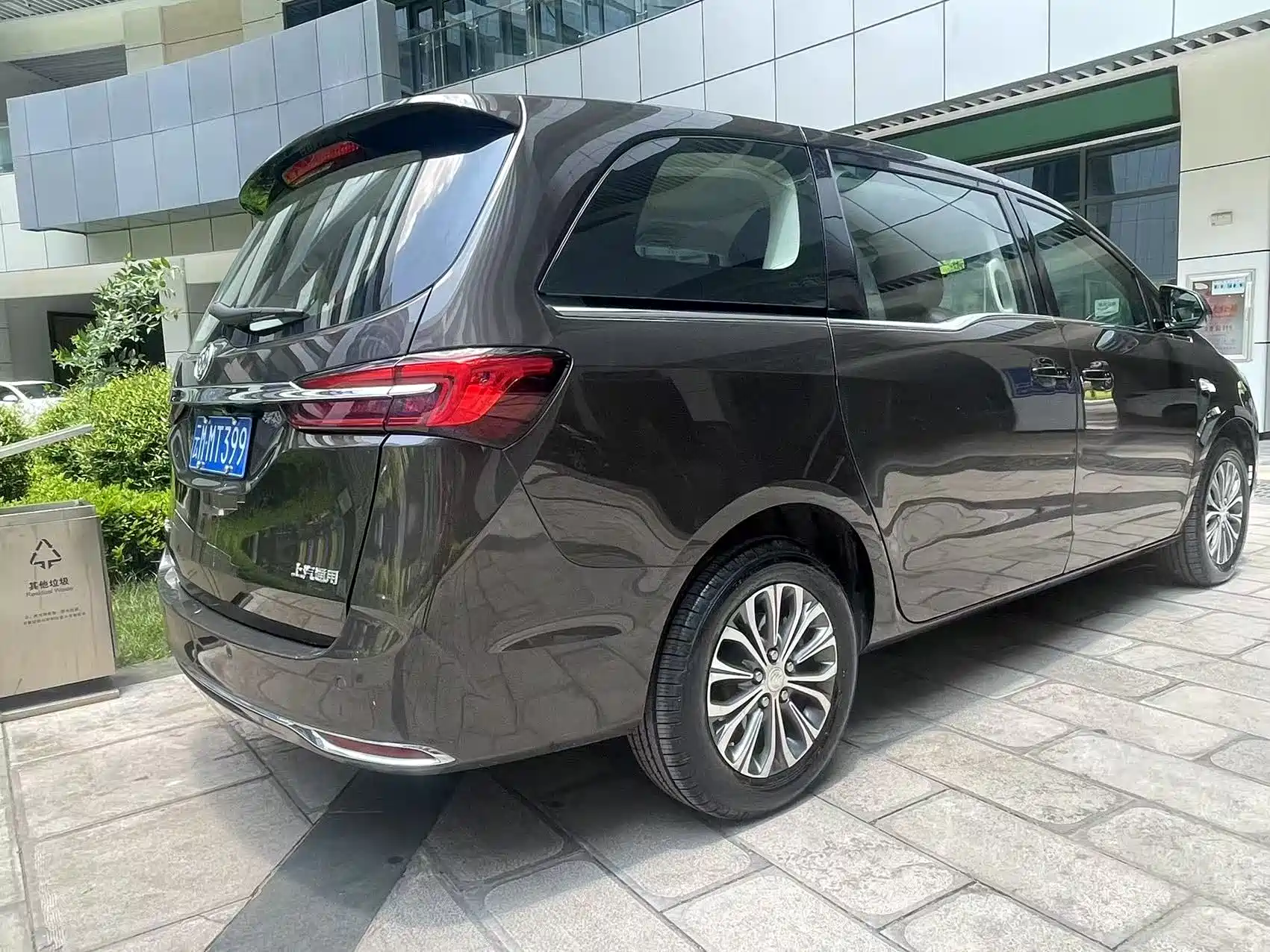 Фото 4 - Buick GL8