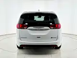 Фото 4 - Chrysler Pacifica PHEV