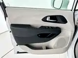 Фото 9 - Chrysler Pacifica PHEV