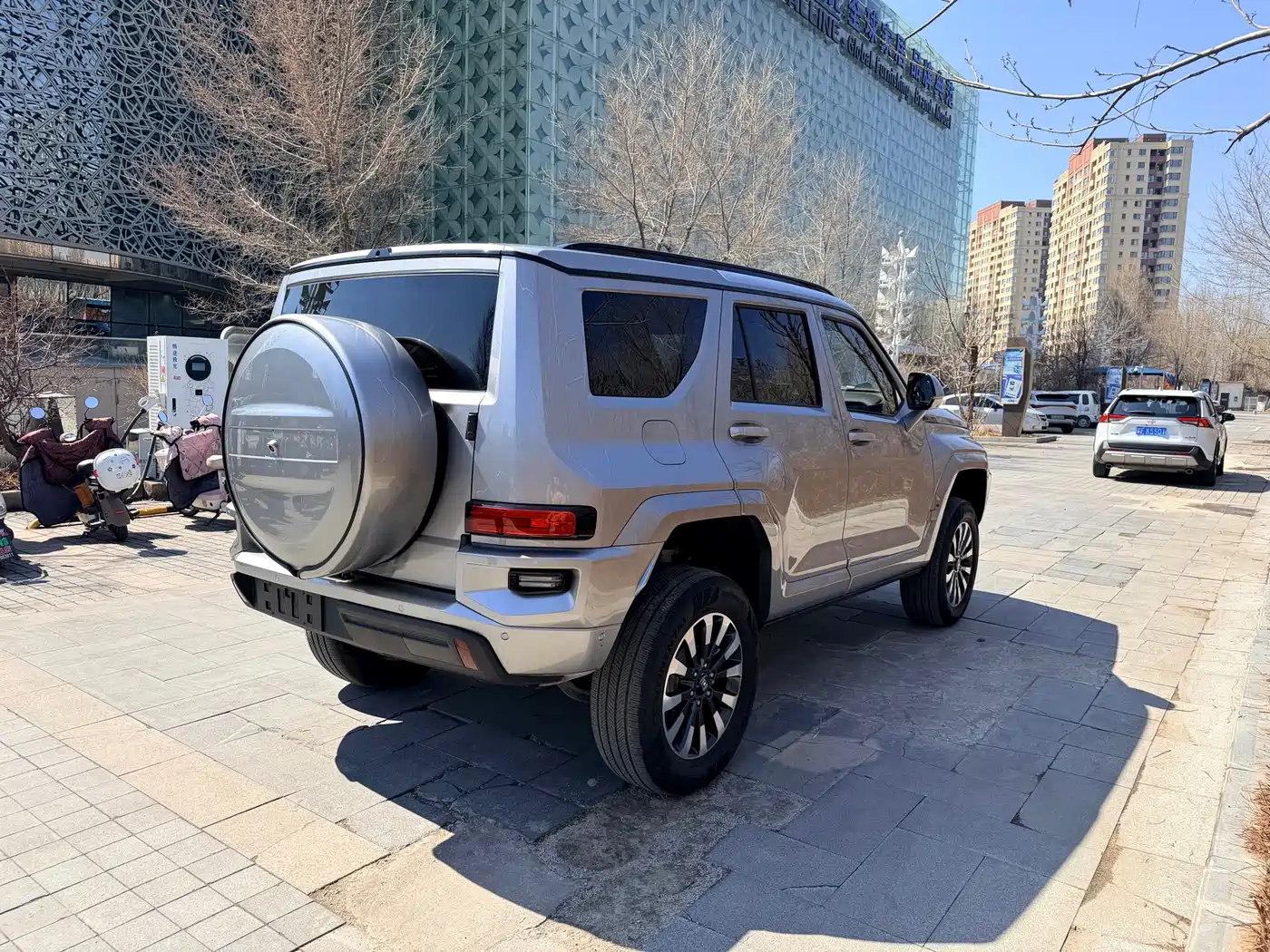 TANK TANK 700 NEW ENERGY