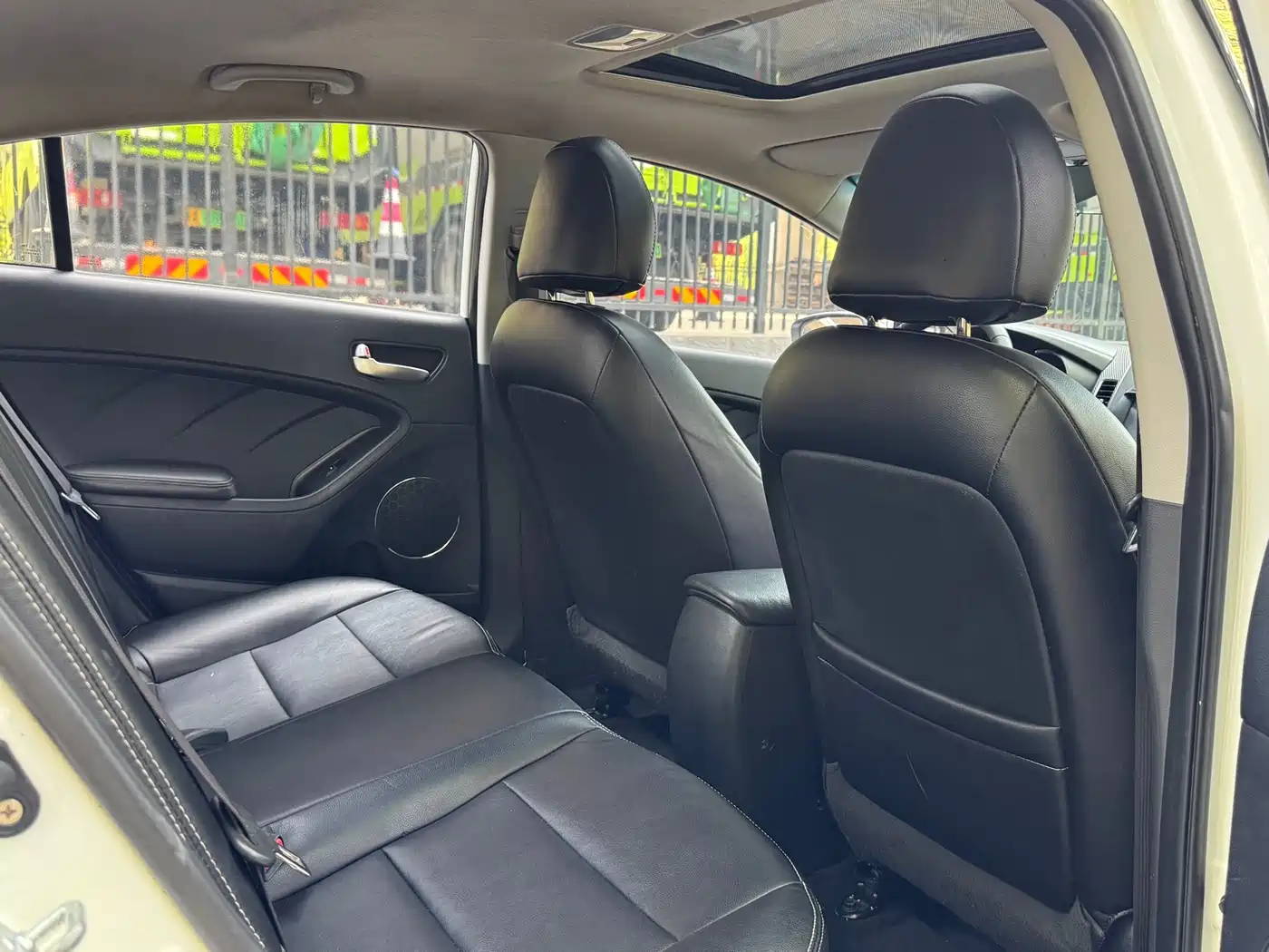 Kia K3 2016 1.6L Automatic GLS фото 10