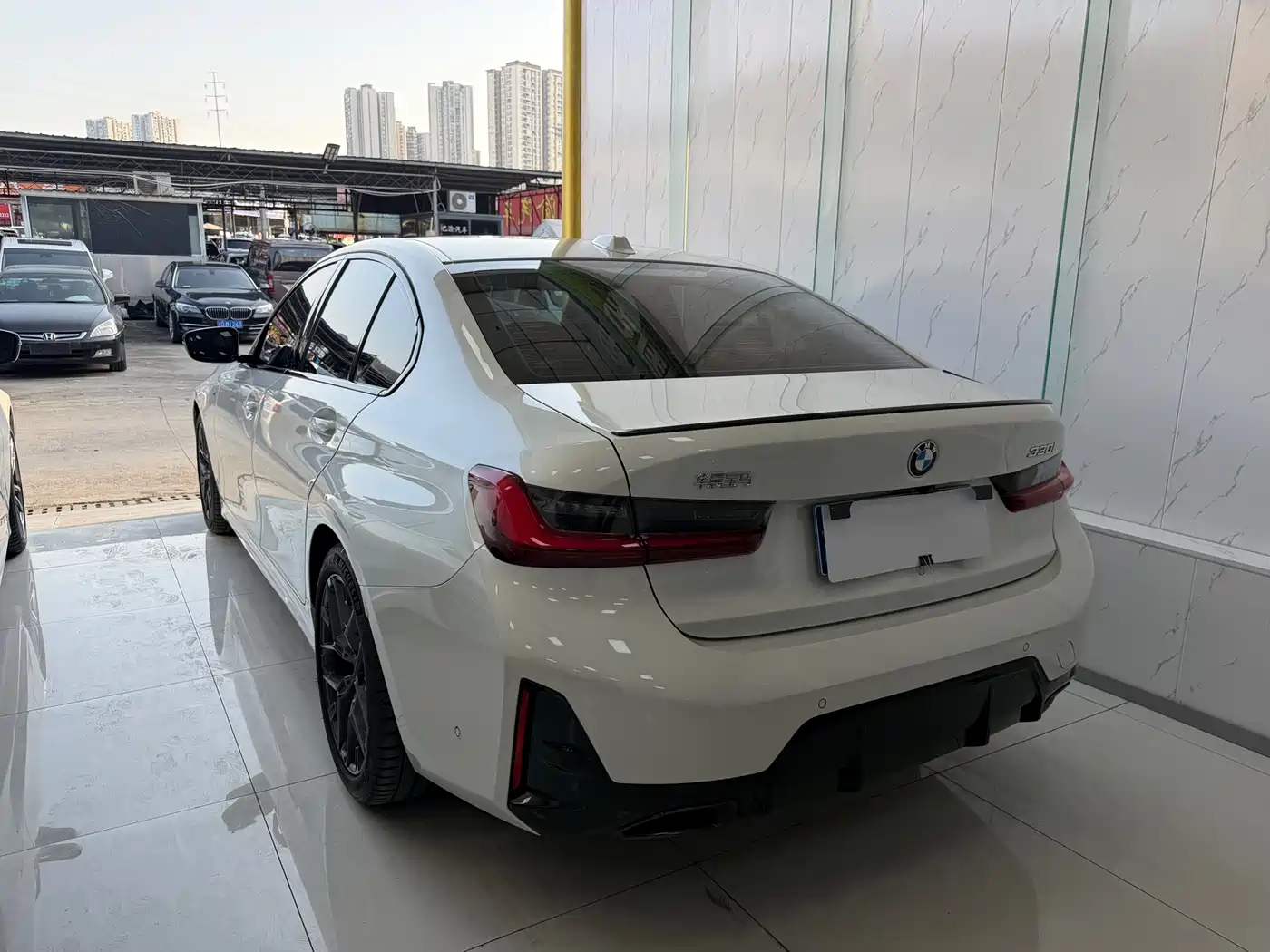 BMW 3 Series 2025 325Li M Sport Package фото 11
