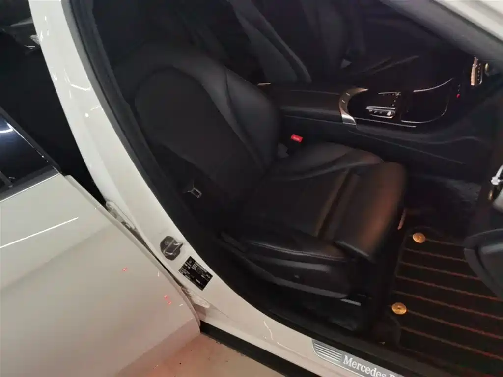 Mercedes-Benz GLC 2020 GLC 260 L 4MATIC Dynamic фото 25