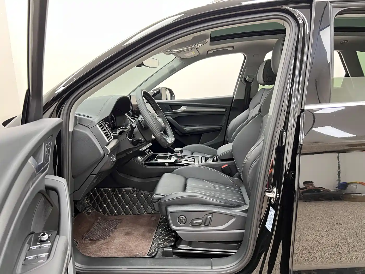 Audi Q5L 2022 Facelift 45T Luxury Dynamic фото 11