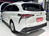 Фото 8 - Toyota Granvia