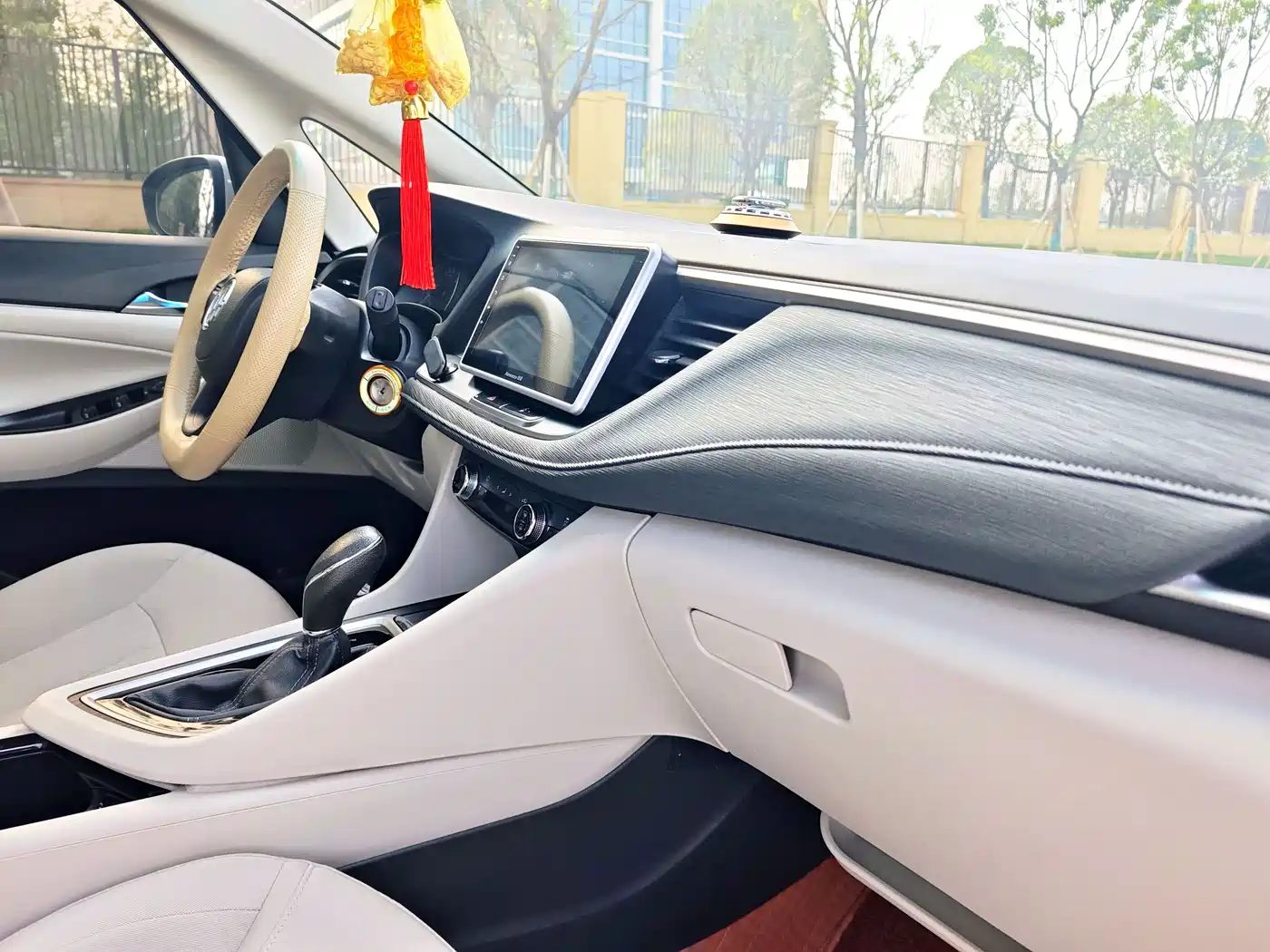 Buick GL6 2018 2018 18T 6-Seater Elite