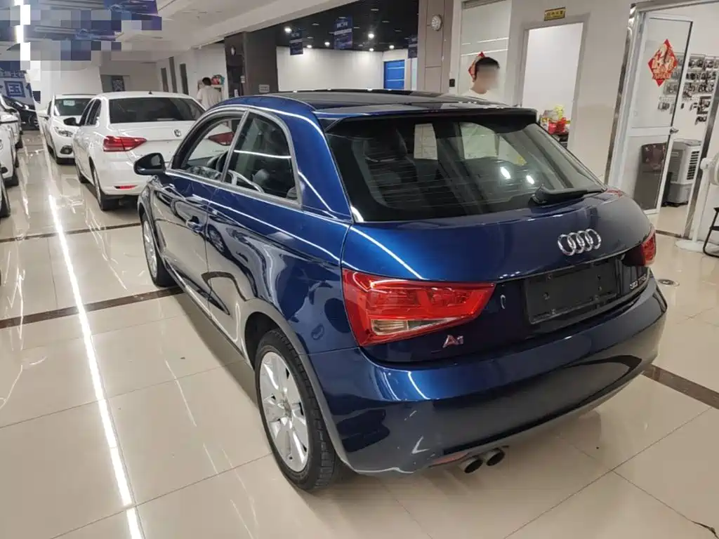 Фото 5 - Audi A1