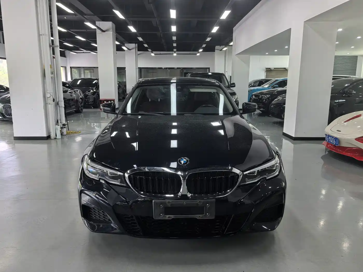 Фото 2 - BMW 3 Series