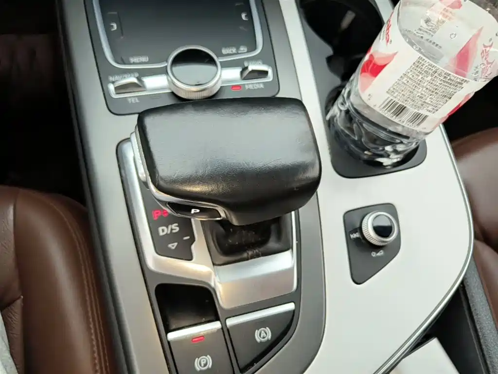 Audi Q7 2019 45 TFSI Comfort фото 14