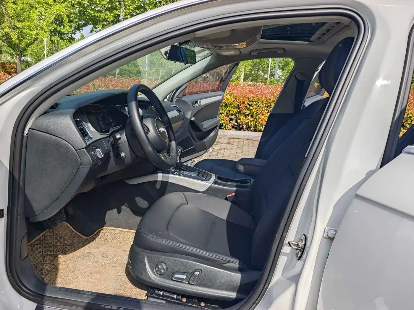 Audi A4L 2013 35 TFSI Automatic Standard фото 5