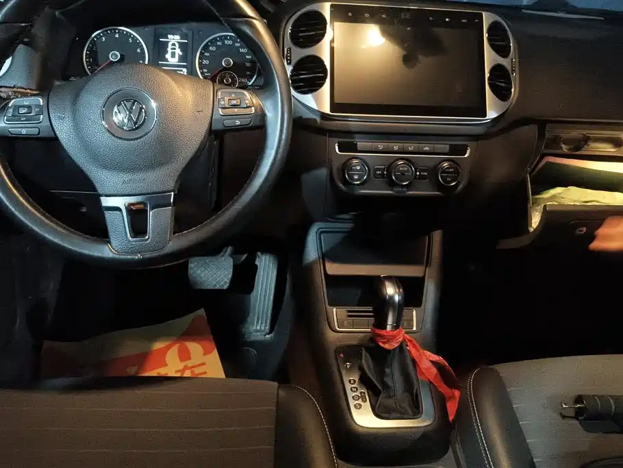 Volkswagen Tiguan 2016 Model 300TSI Automatic 4WD Trend Vision Edition фото 12