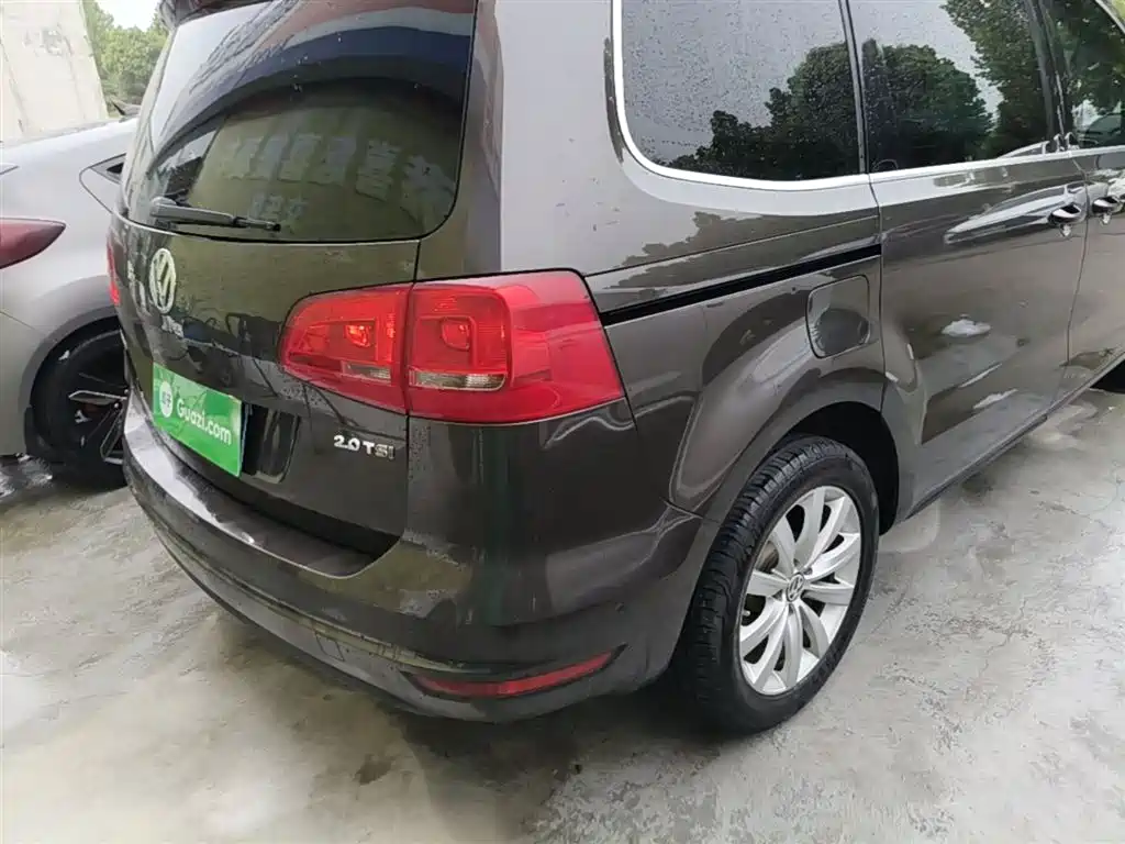 Volkswagen Sharan 2014 2.0TSI Luxury фото 8