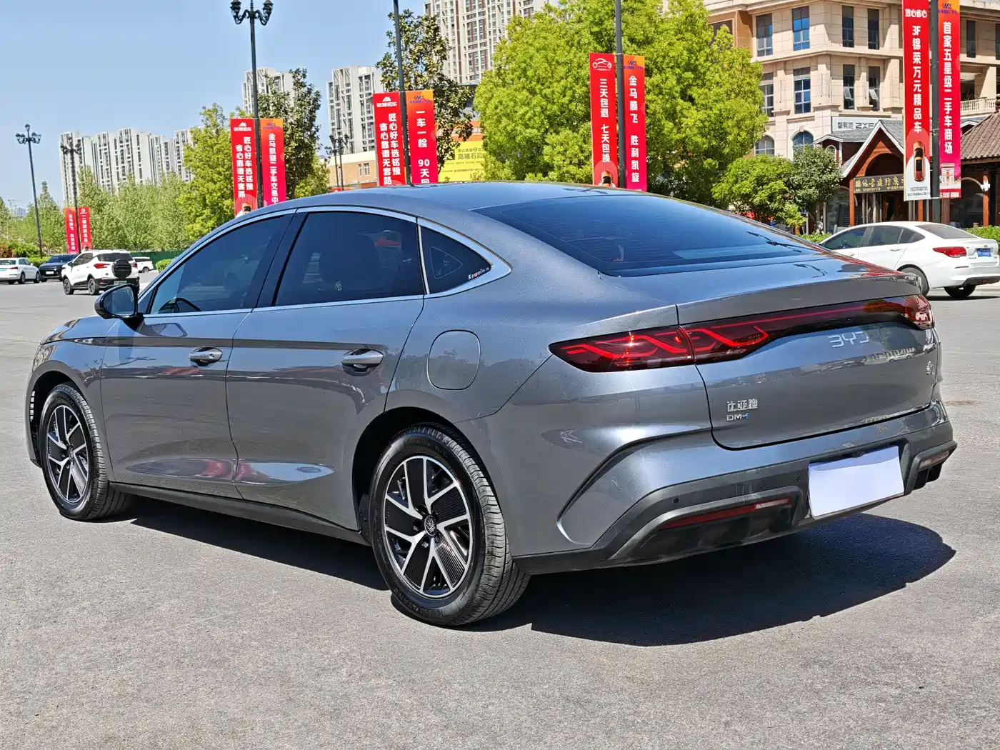 BYD QIN L