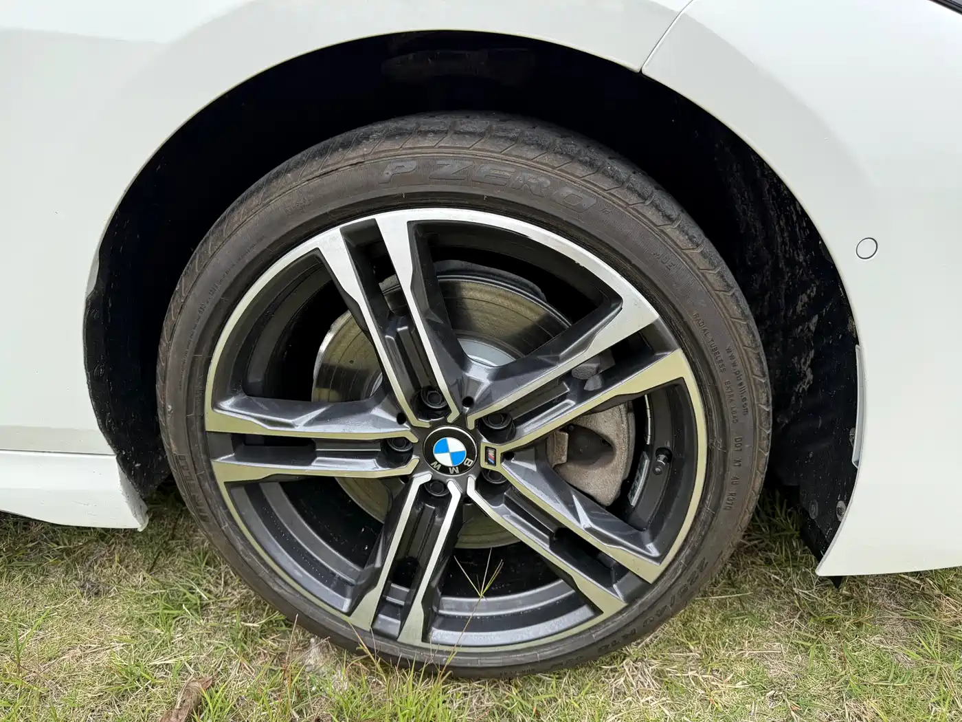 BMW 2 Series (Import) 2023 225i 4-Door Coupe M Sport Shadowline Package фото 17