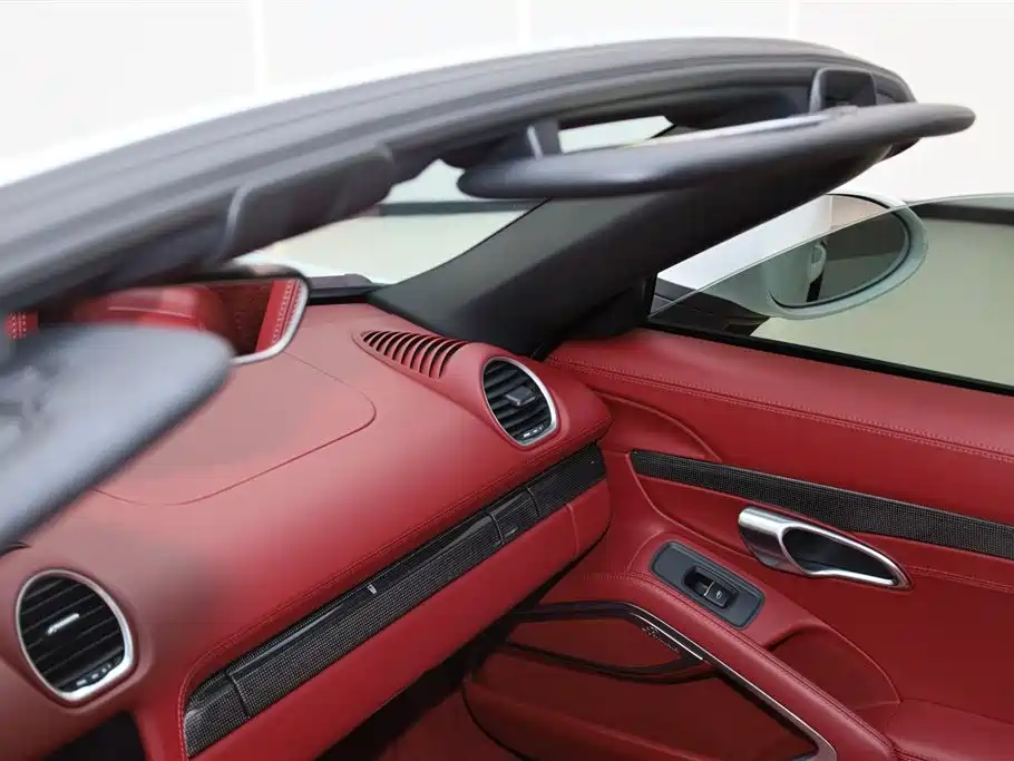 Porsche 718 2022 Boxster 2.0T фото 2