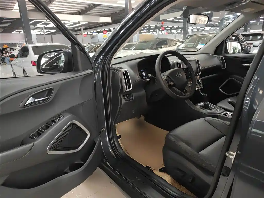 Hyundai Beijing Hyundai ix35 2019 2.0L Automatic 2WD Zhiyong·Smooth Enjoy China VI фото 16