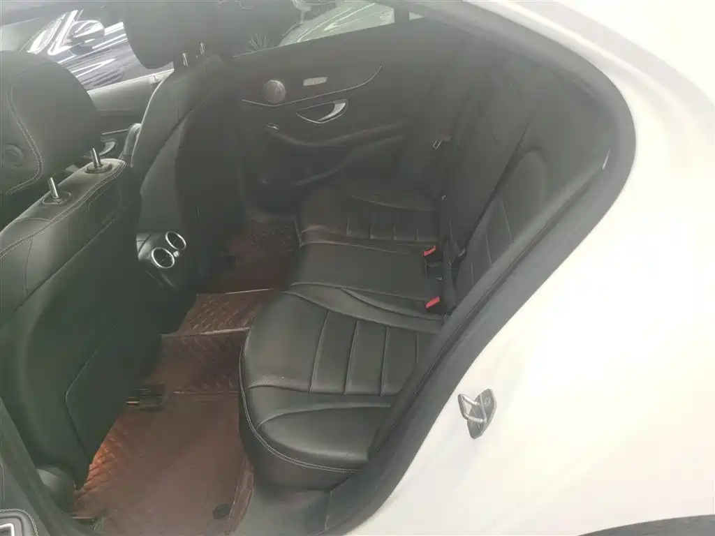 Mercedes-Benz C-Class 2018 C 200 L Sport Edition фото 17